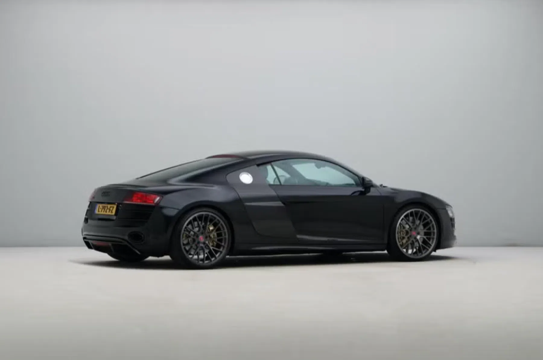 Audi R8 V10